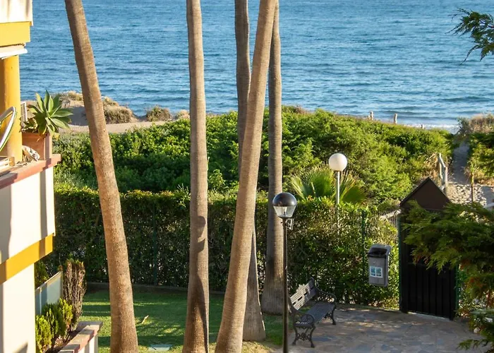 아파트 The Beachfront Gem 마르베야