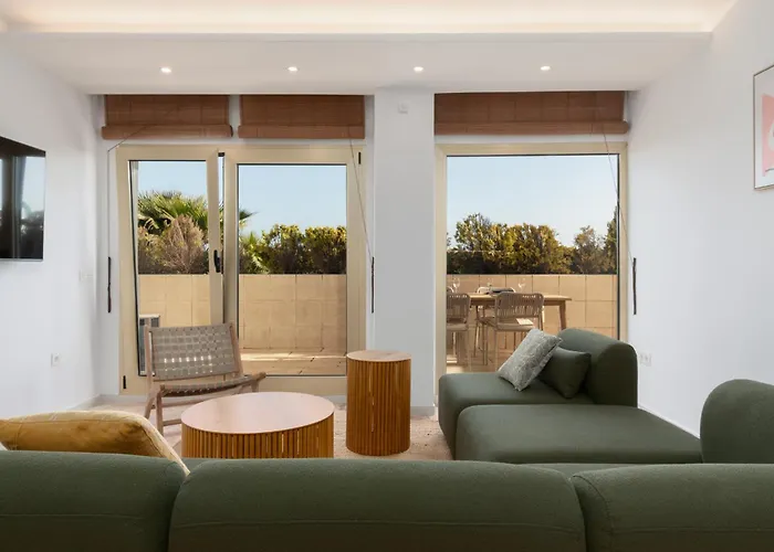 דירה The Beachfront Gem *