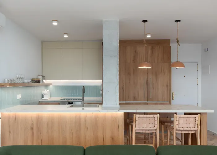 The Beachfront Gem マルベーリャ