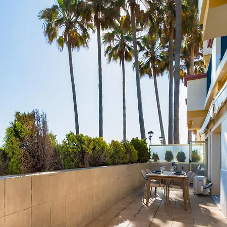 The Beachfront Gem Apartament