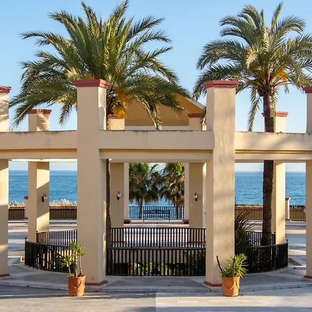 شقة The Beachfront Gem